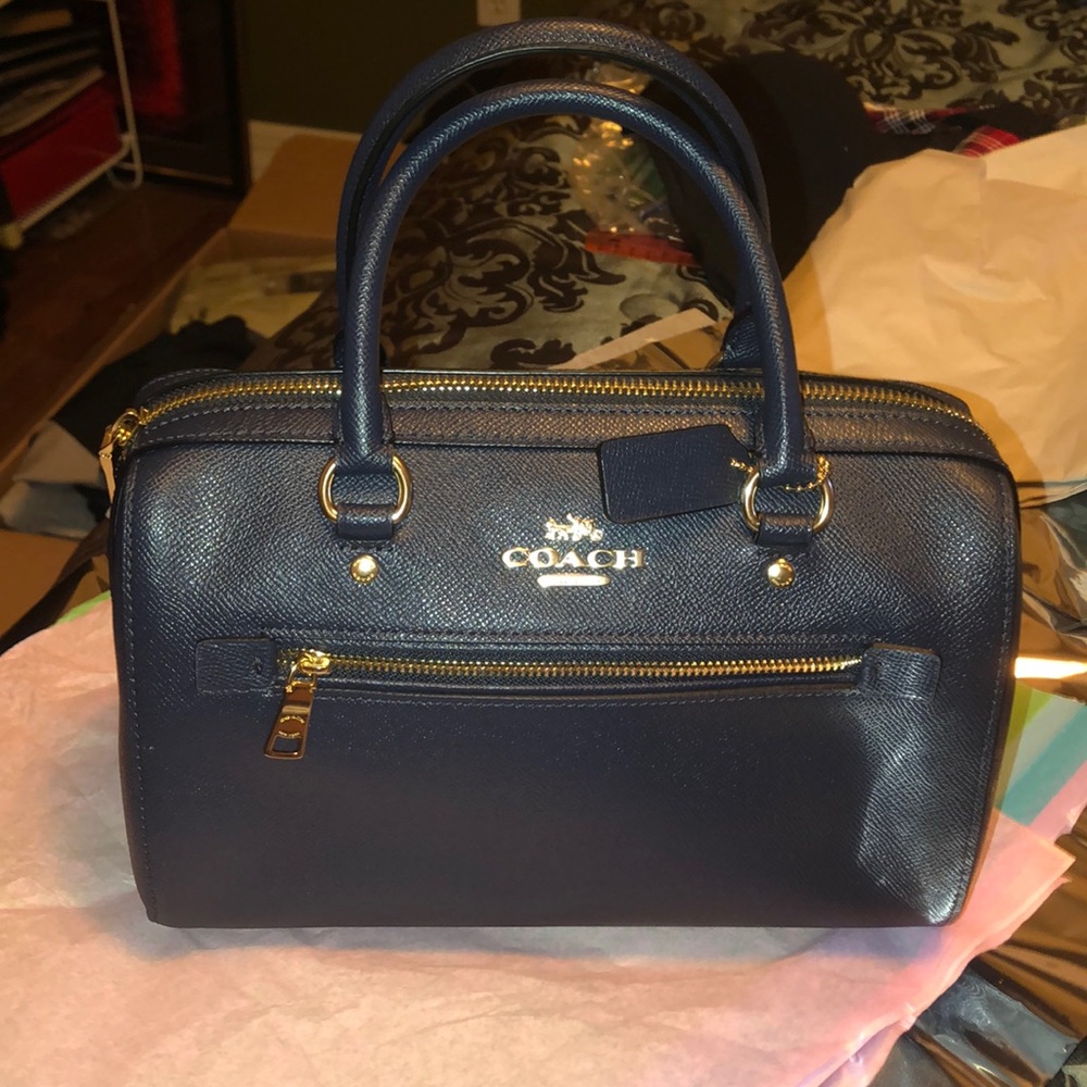 NWT COACH CLASSIC MEDIUM HANDBAG WITH CROSS STRAP